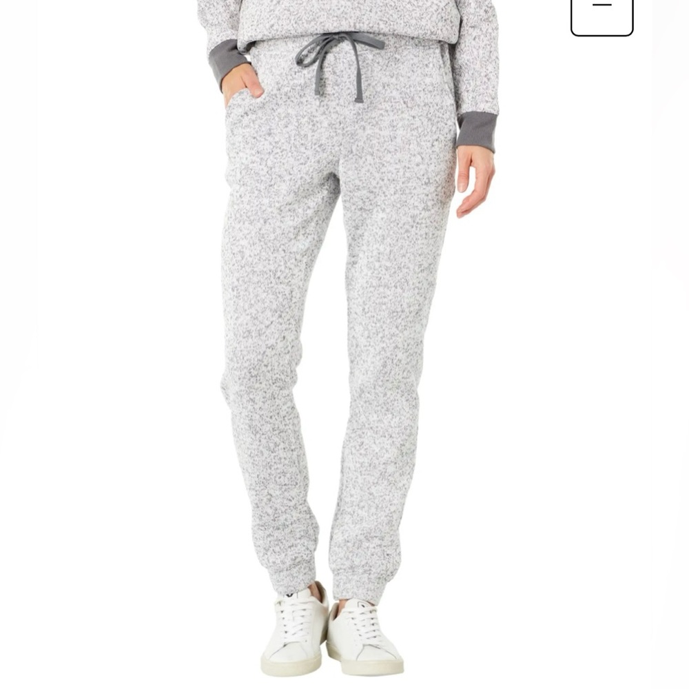 L.L Bean Lightweight Sweater Fleece Pants in Light Gray Heather